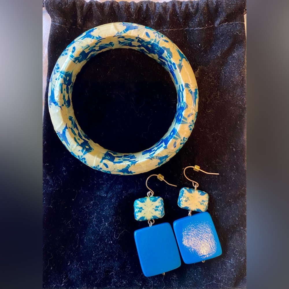 Wooden Bracelet and Earrings Costume Jewelry Set